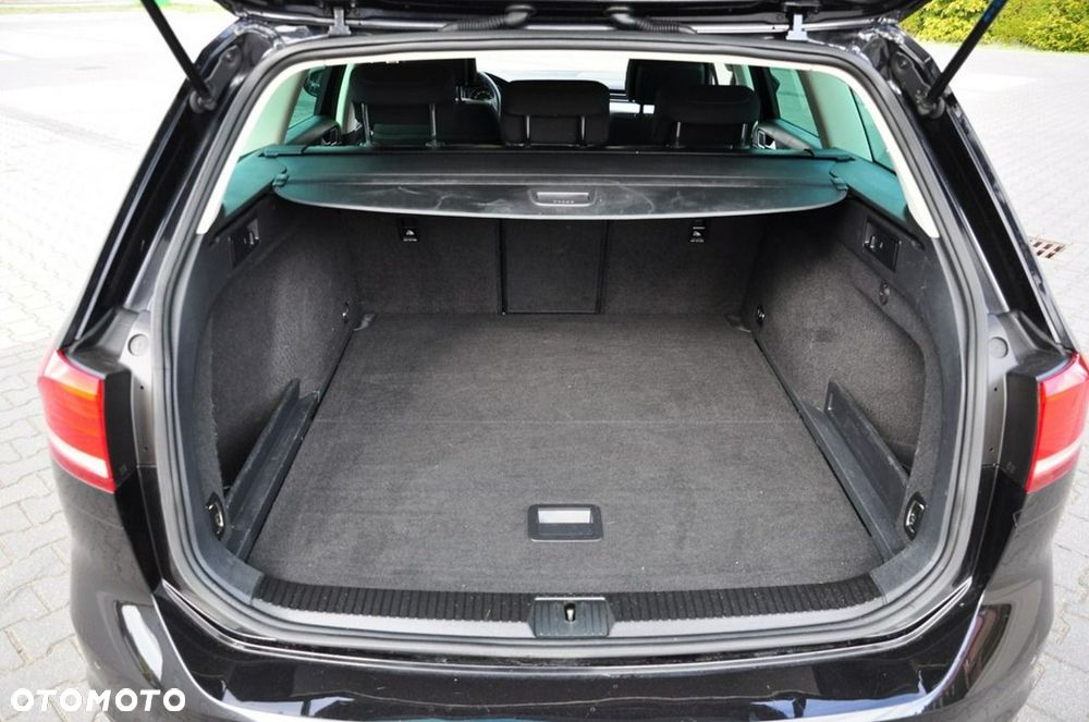 Volkswagen Passat Variant 2.0 TDI BMT Highline - 26