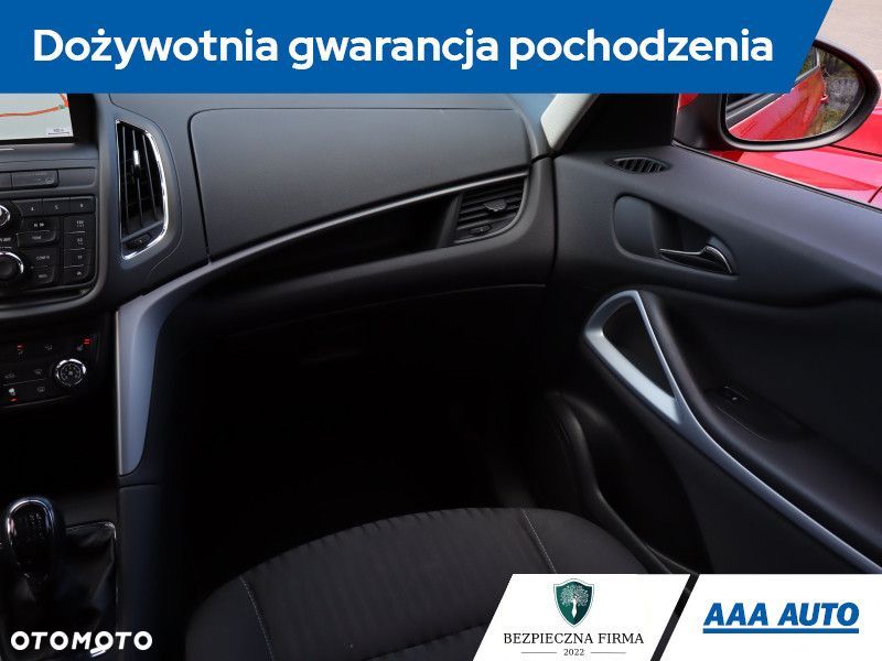 Opel Zafira - 10