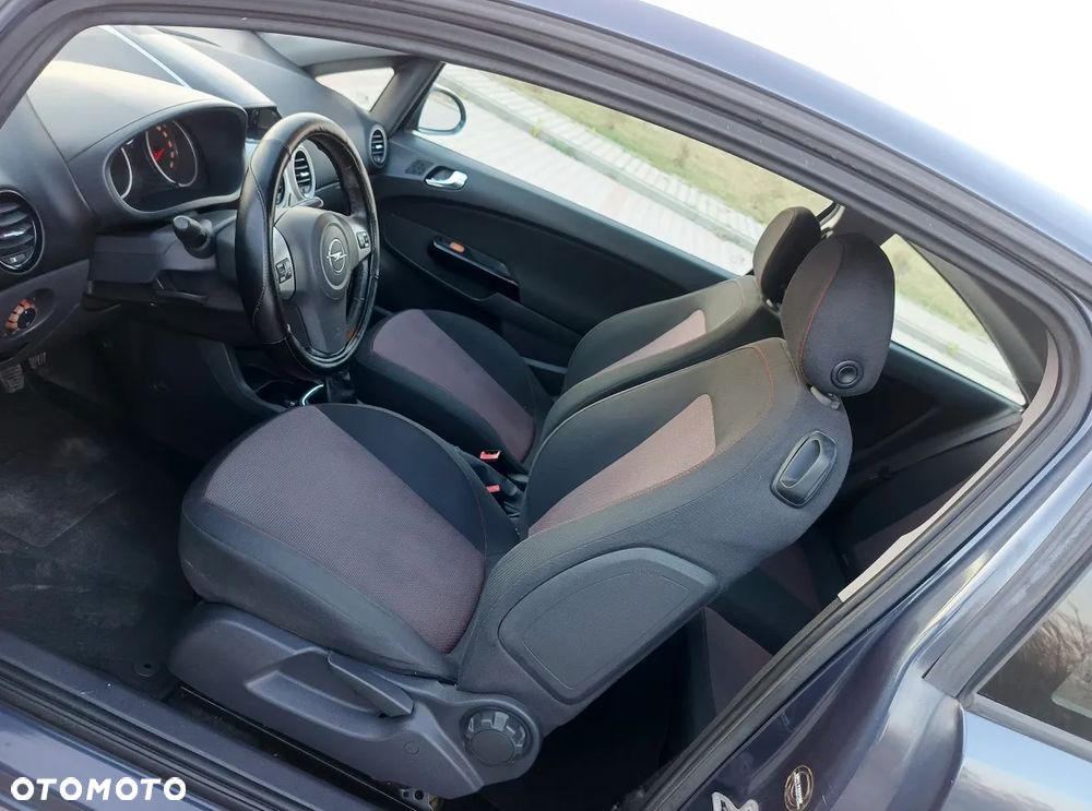 Opel Corsa 1.4 16V Enjoy - 13