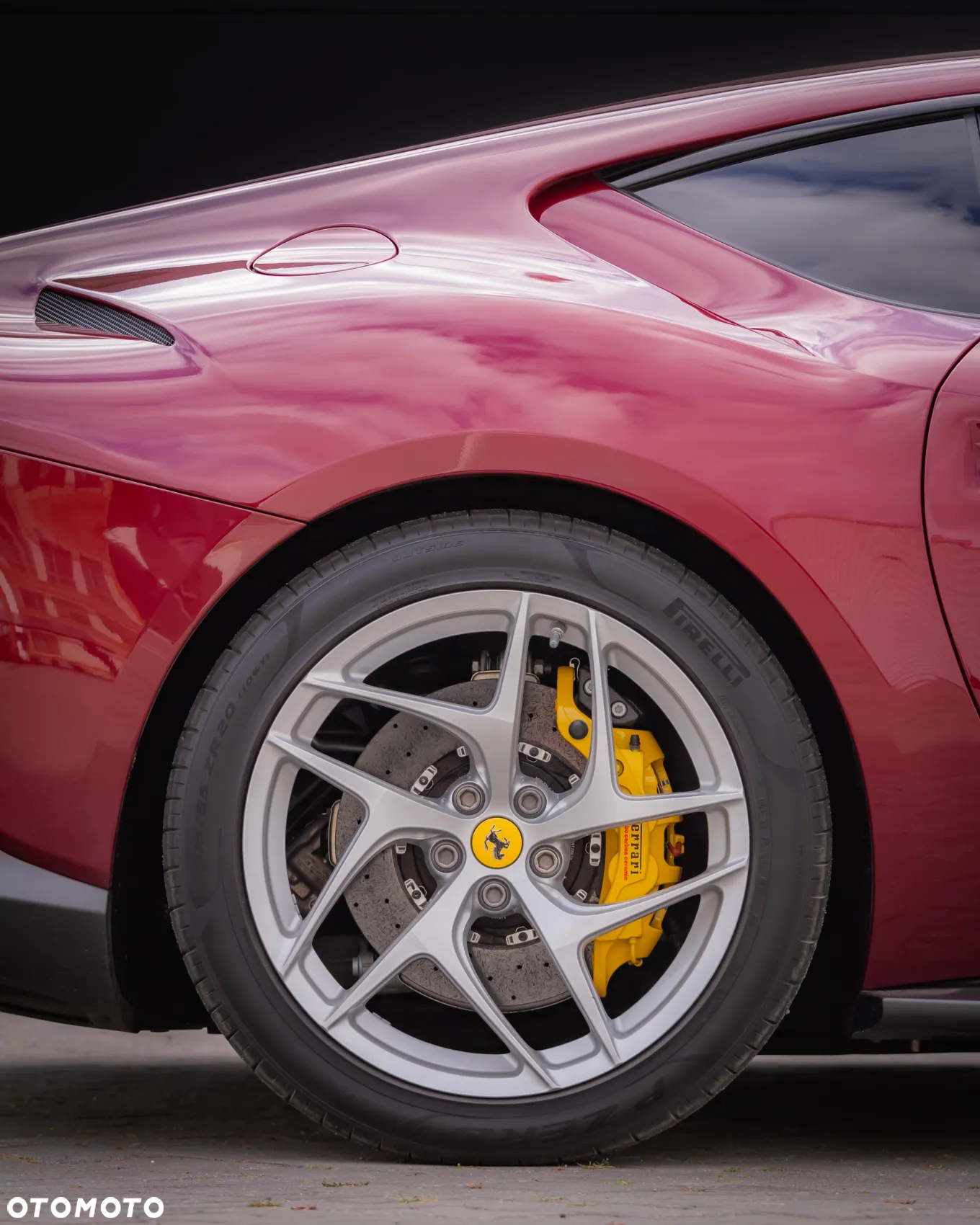 Ferrari 812 Superfast - 9