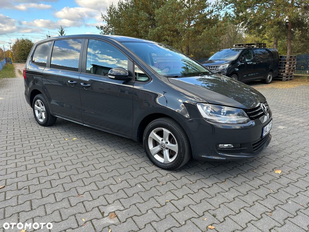 Volkswagen Sharan 2.0 TDI Comfortline DSG - 12