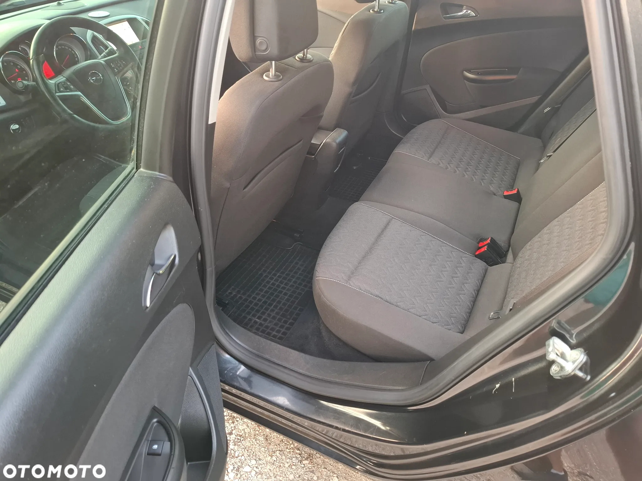 Opel Astra IV 1.4 T Active - 12