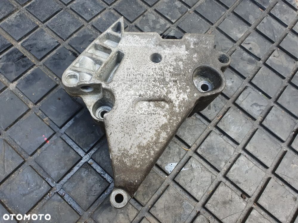 ŁAPA SILNIKA AUDI A3 8P 8P0 LIFT 1.6B SBE 06F199207Q - 1