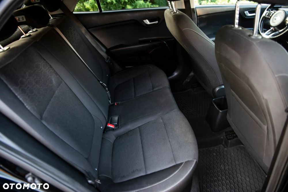 Kia Rio 1.2 Business Line Plus - 35
