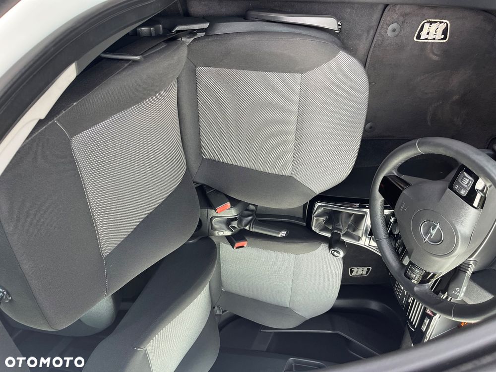 Opel Astra 1.4 Caravan Edition - 12