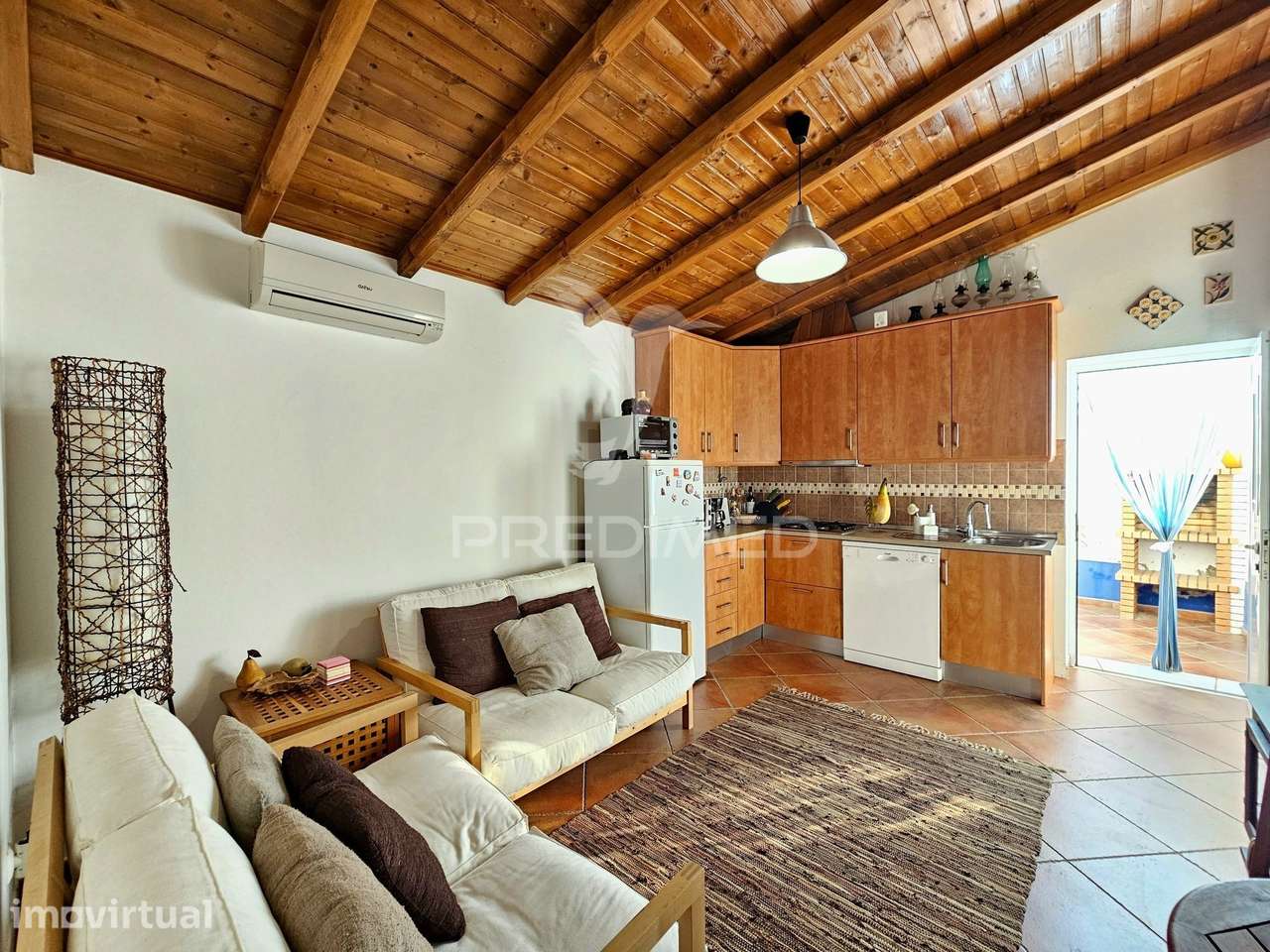 Moradia T2 + Terreno Urbano com potencial para nova habitação - Grande imagem: 2/29