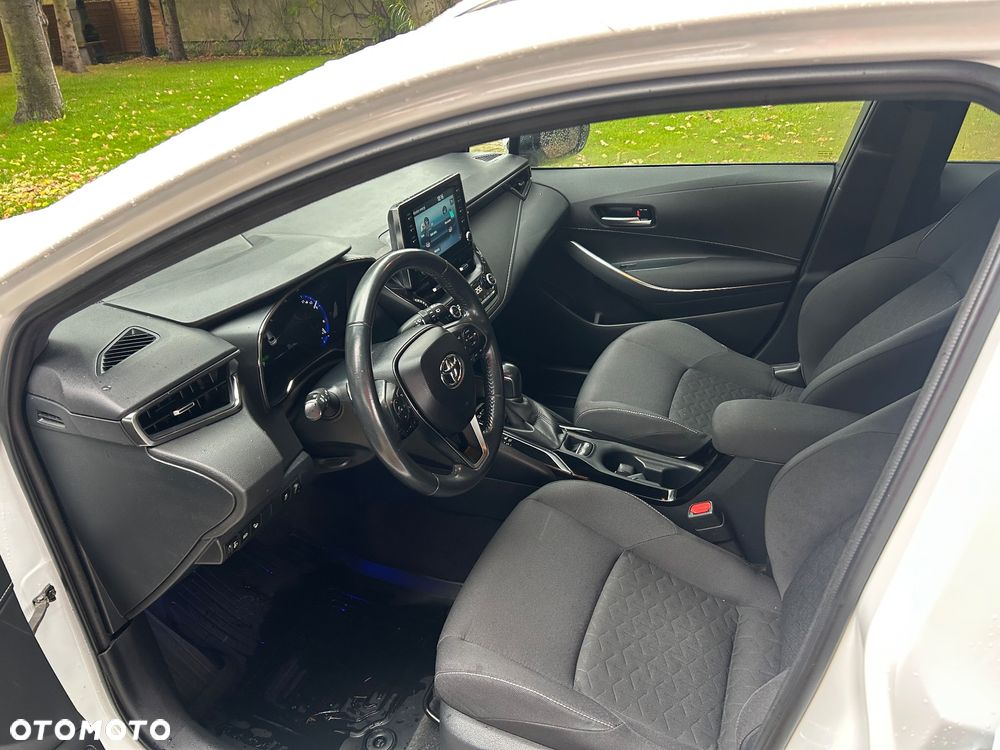 Toyota Corolla 2.0 Hybrid Comfort - 23
