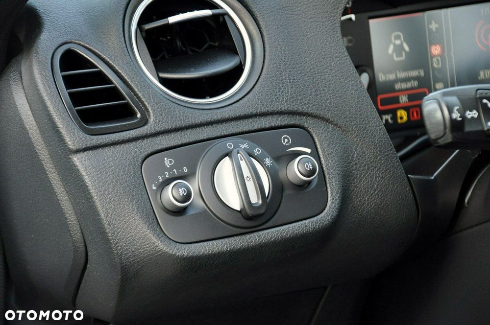 Ford S-Max - 36