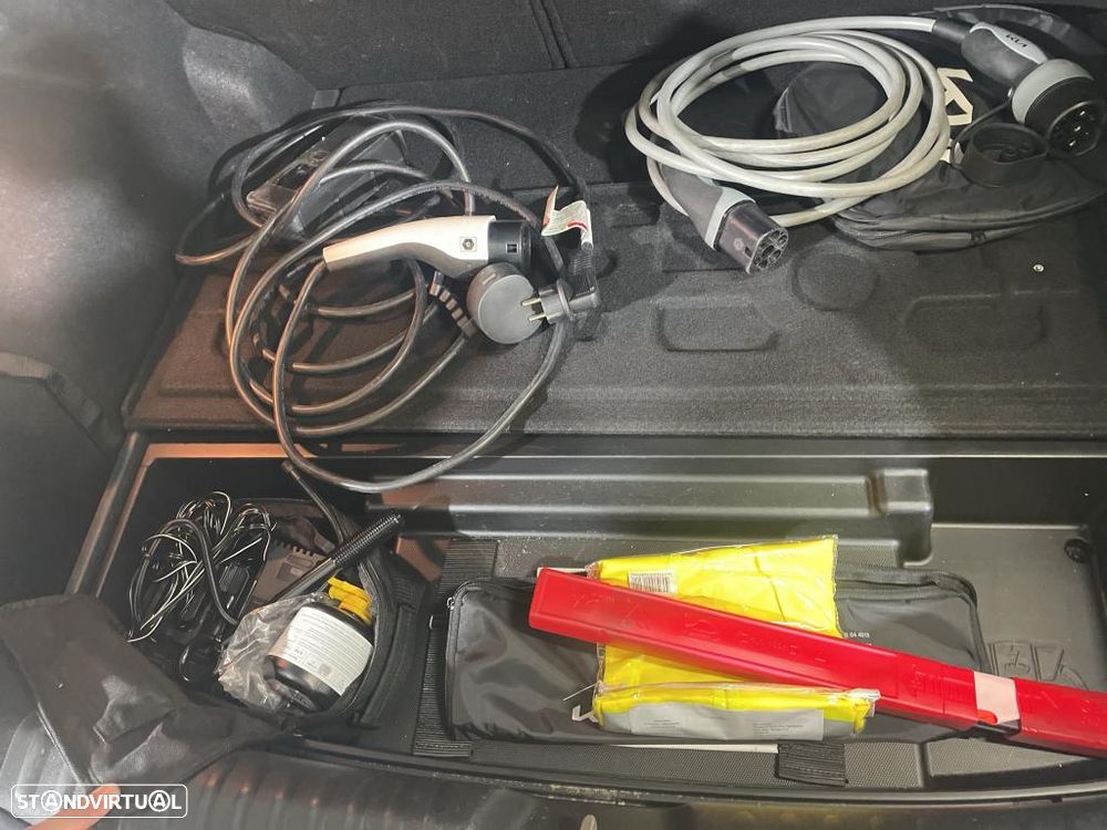 Kia XCeed 1.6 GDi PHEV Drive - 12