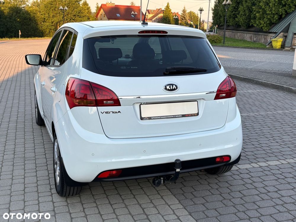 Kia Venga 1.4 CVVT Business Line - 23