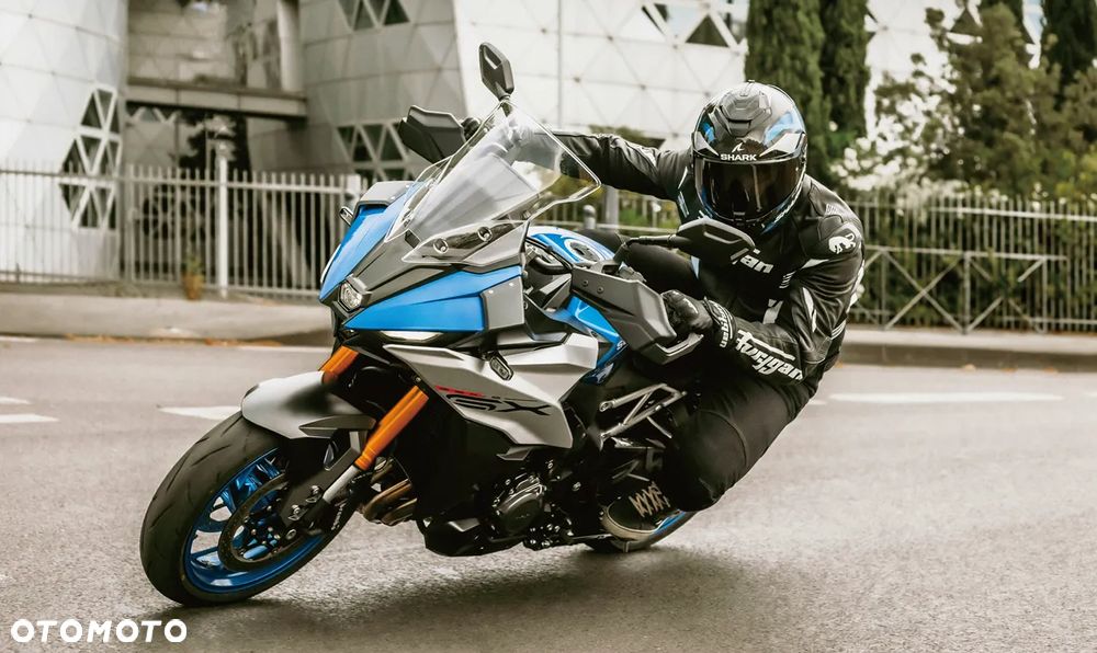 Suzuki GSX - 5