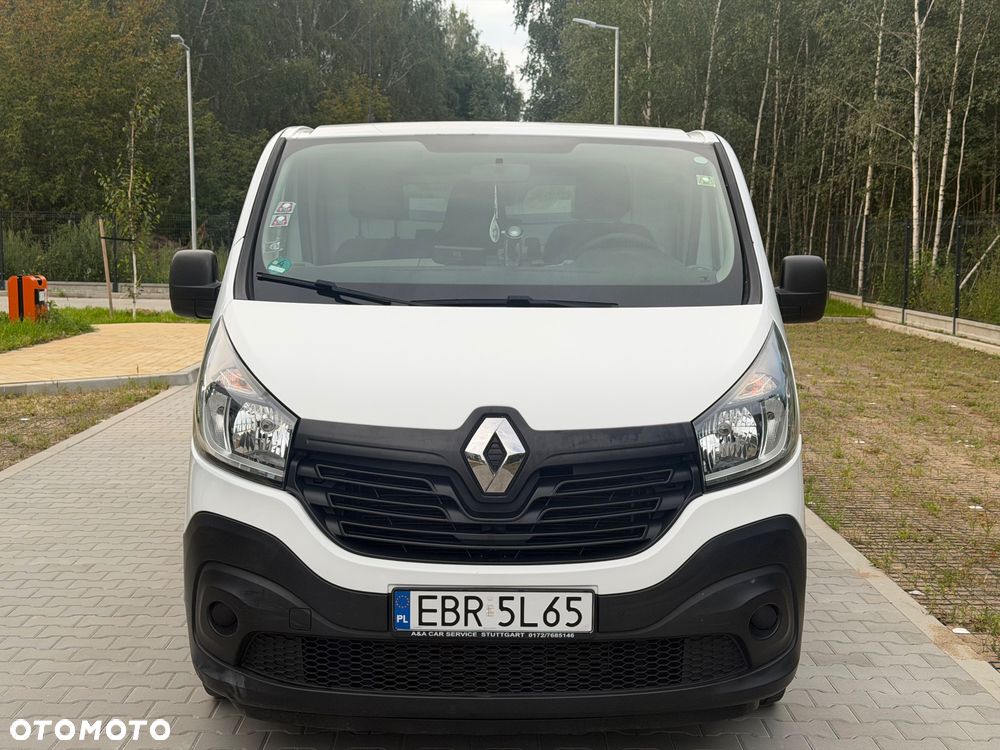 Renault Trafic 2014 photo 2