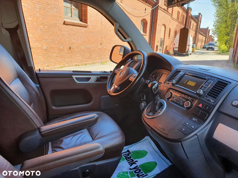 Volkswagen Multivan - 10