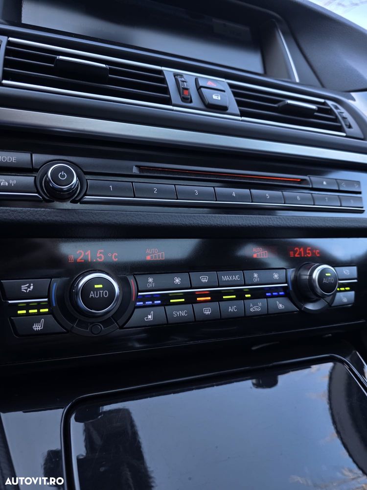 BMW Seria 5 520d Aut. Luxury Line - 33