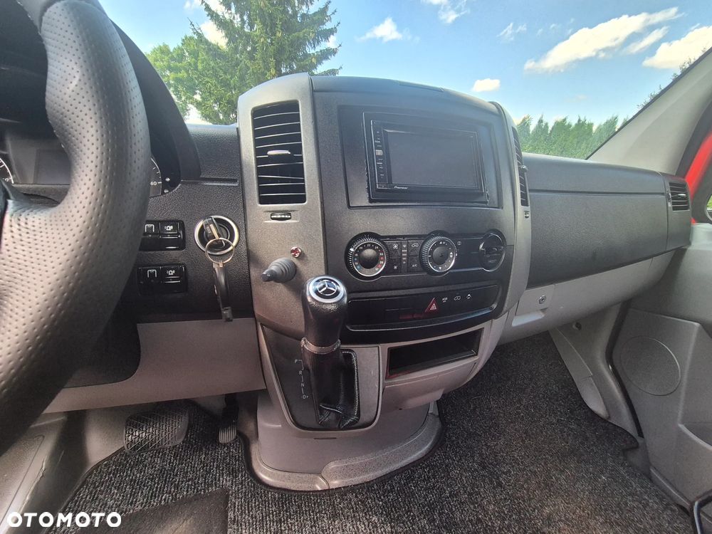 Mercedes-Benz Sprinter - 27