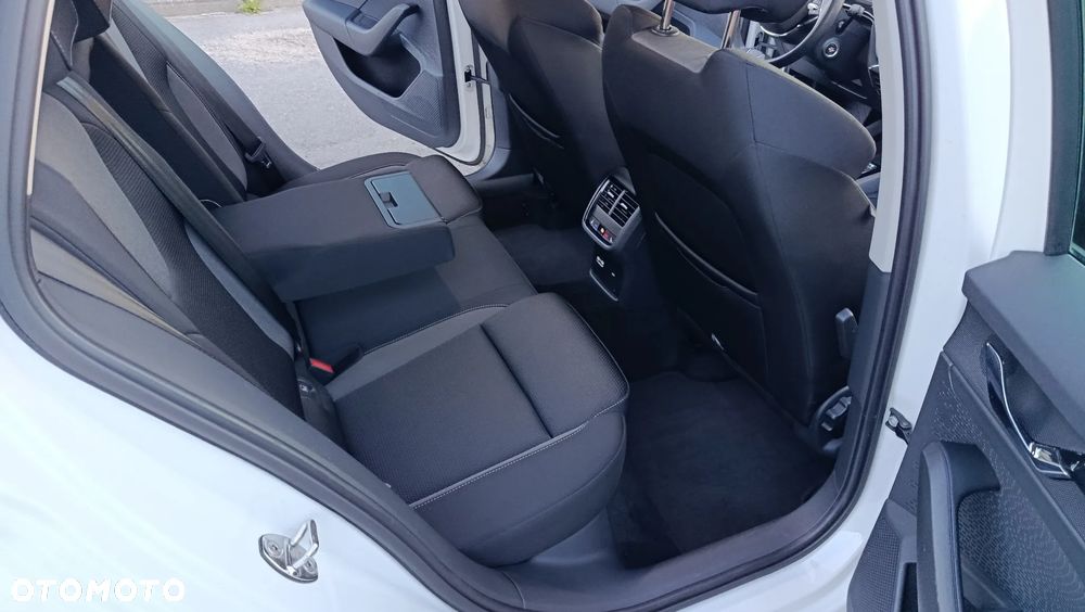 Skoda Octavia 2.0 TDI DSG Tour - 7