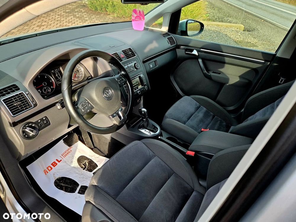 Volkswagen Touran 2.0 TDI DPF BlueMotion Technology DSG Life - 16