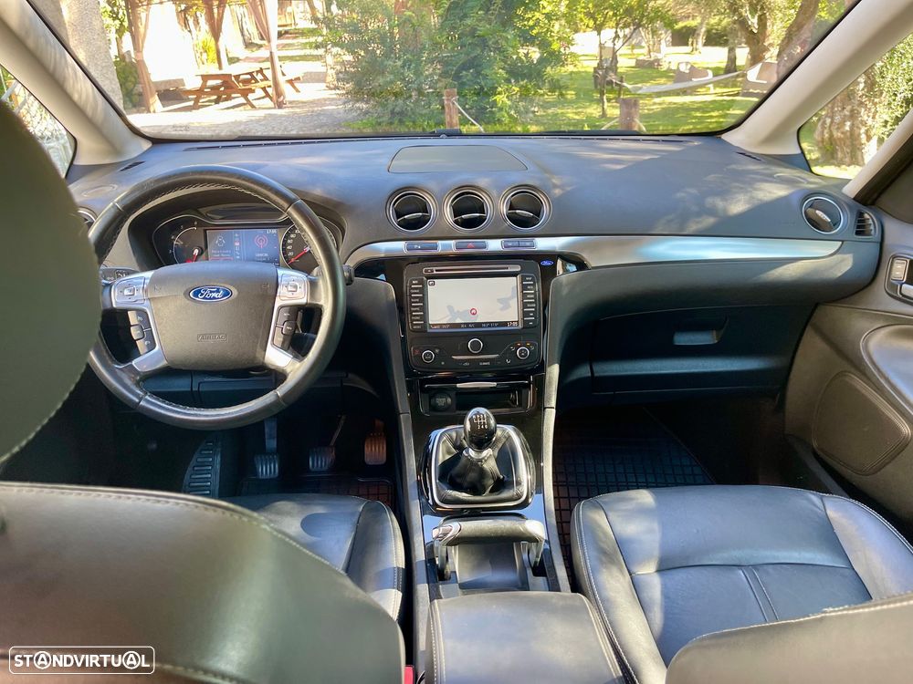 Ford Galaxy 2.0 TDCi Titanium Business - 12