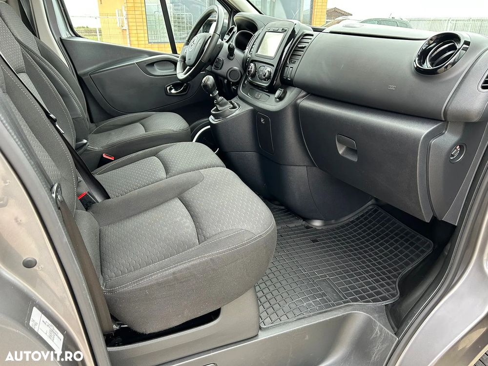 Opel Vivaro - 21