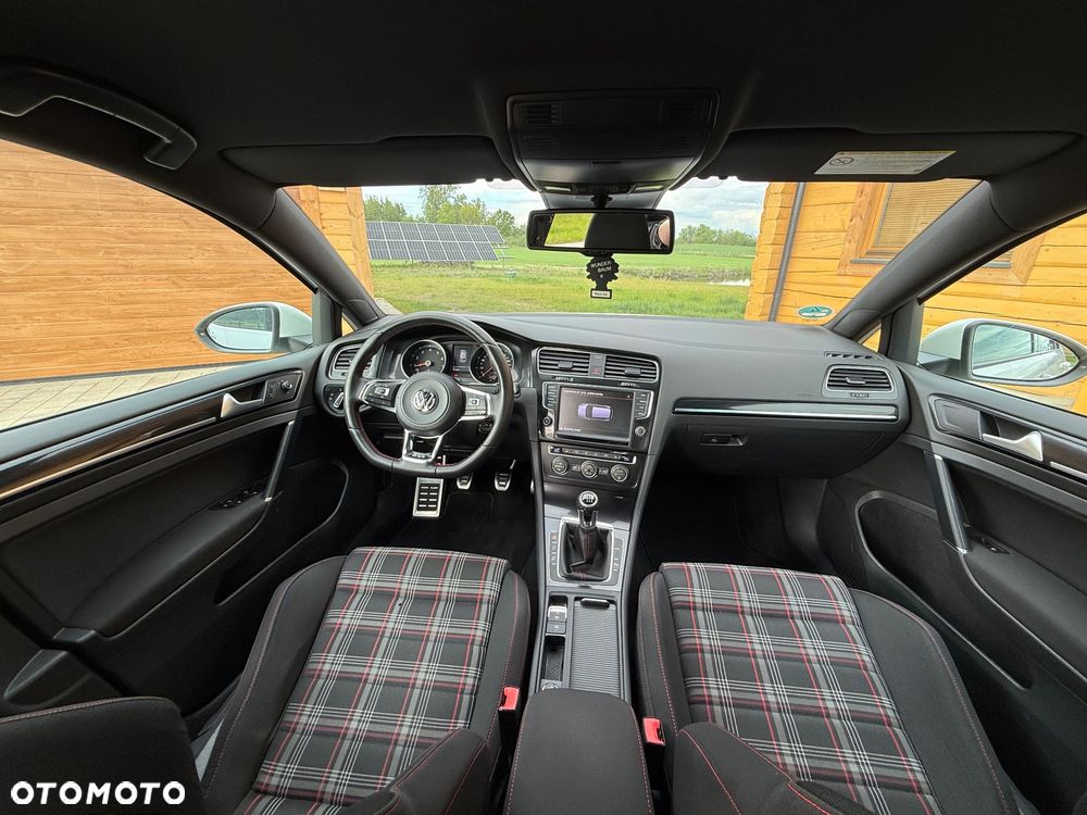 Volkswagen Golf GTI BlueMotion Technology - 15