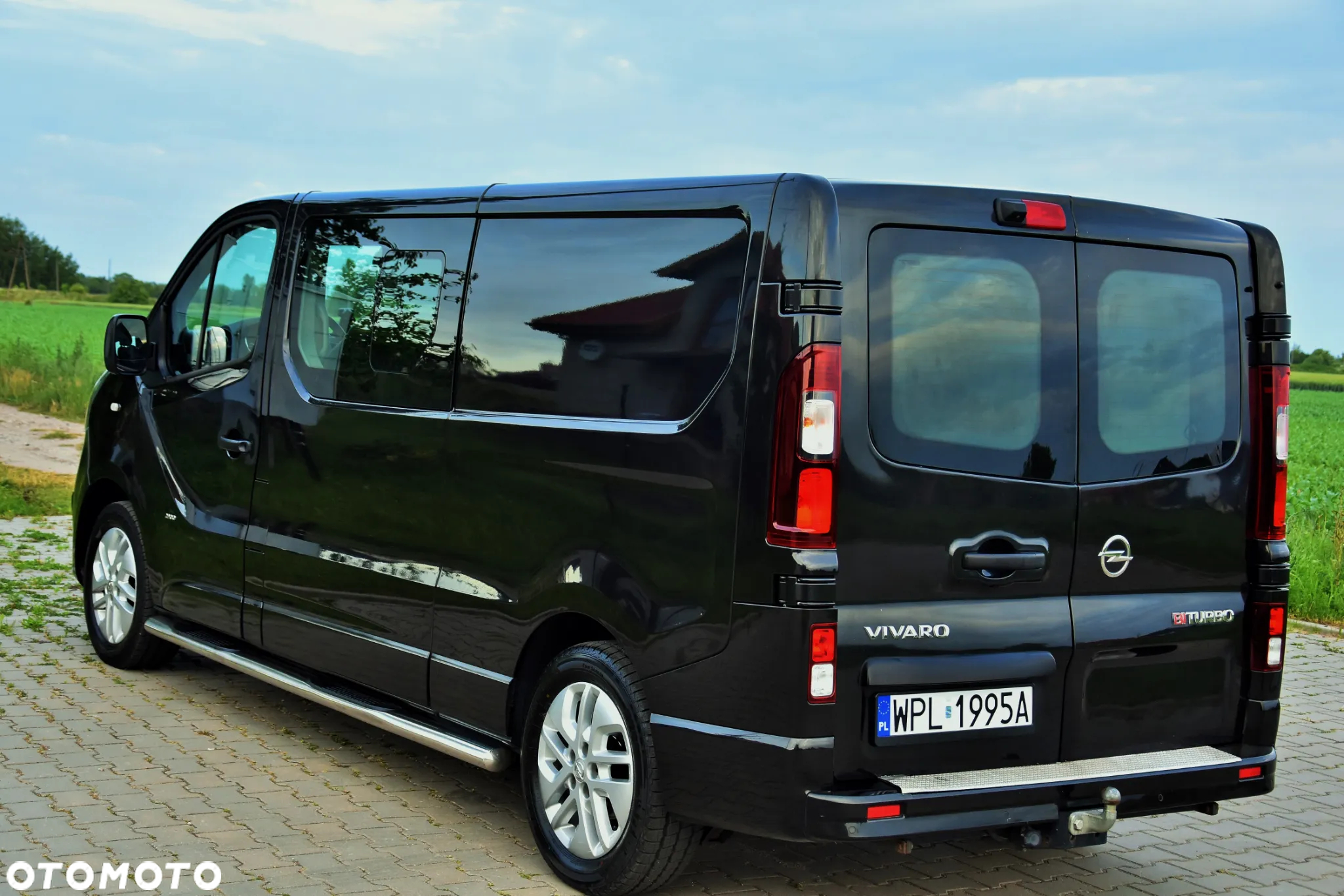 Opel Vivaro L2H1 2.9t Elegance - 9