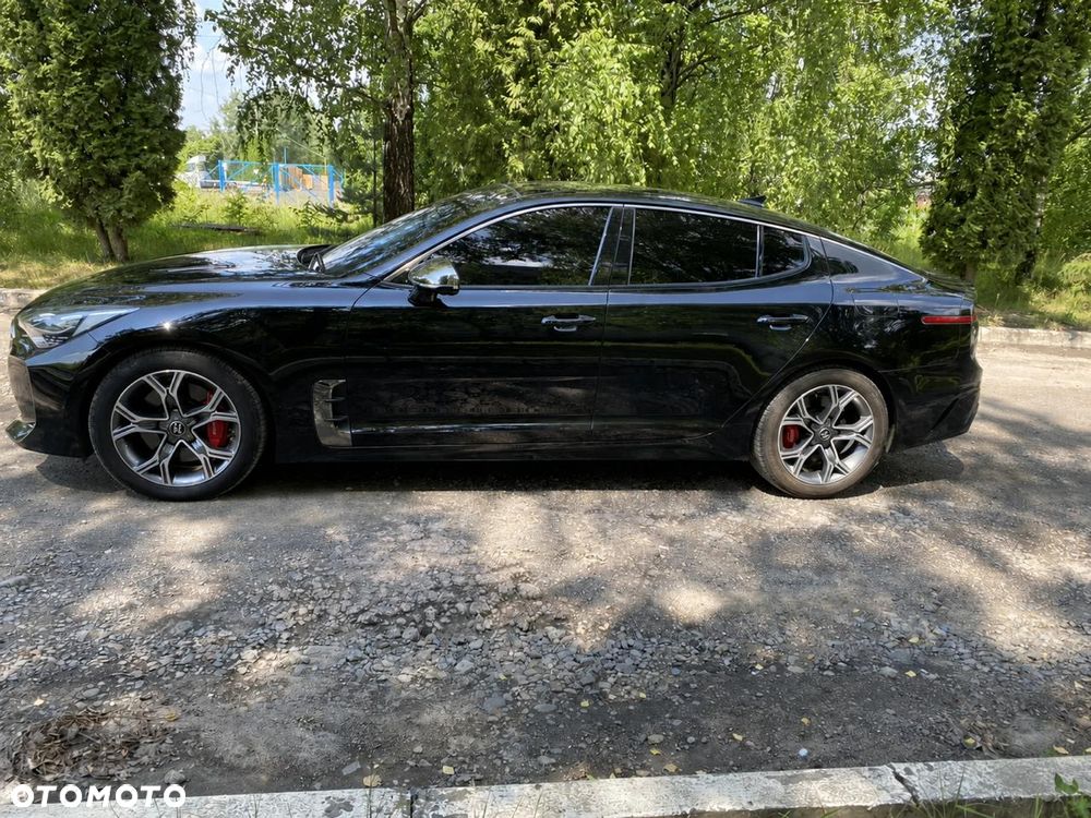 Kia Stinger - 8