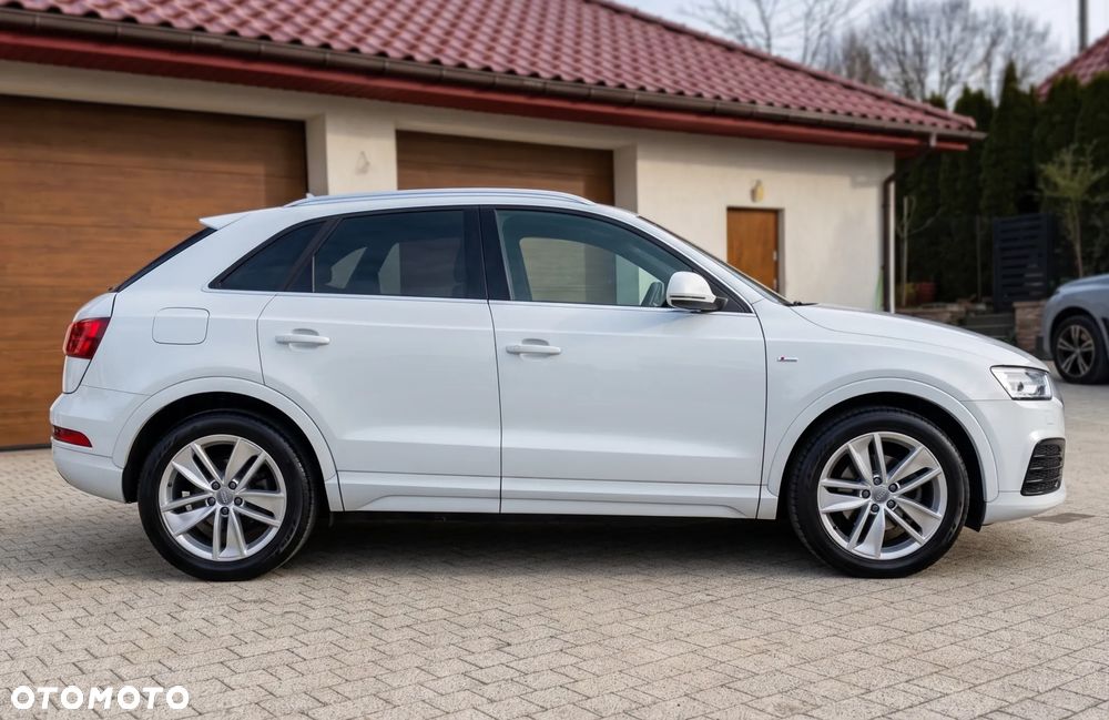Audi Q3 2.0 TFSI Quattro S tronic design - 4