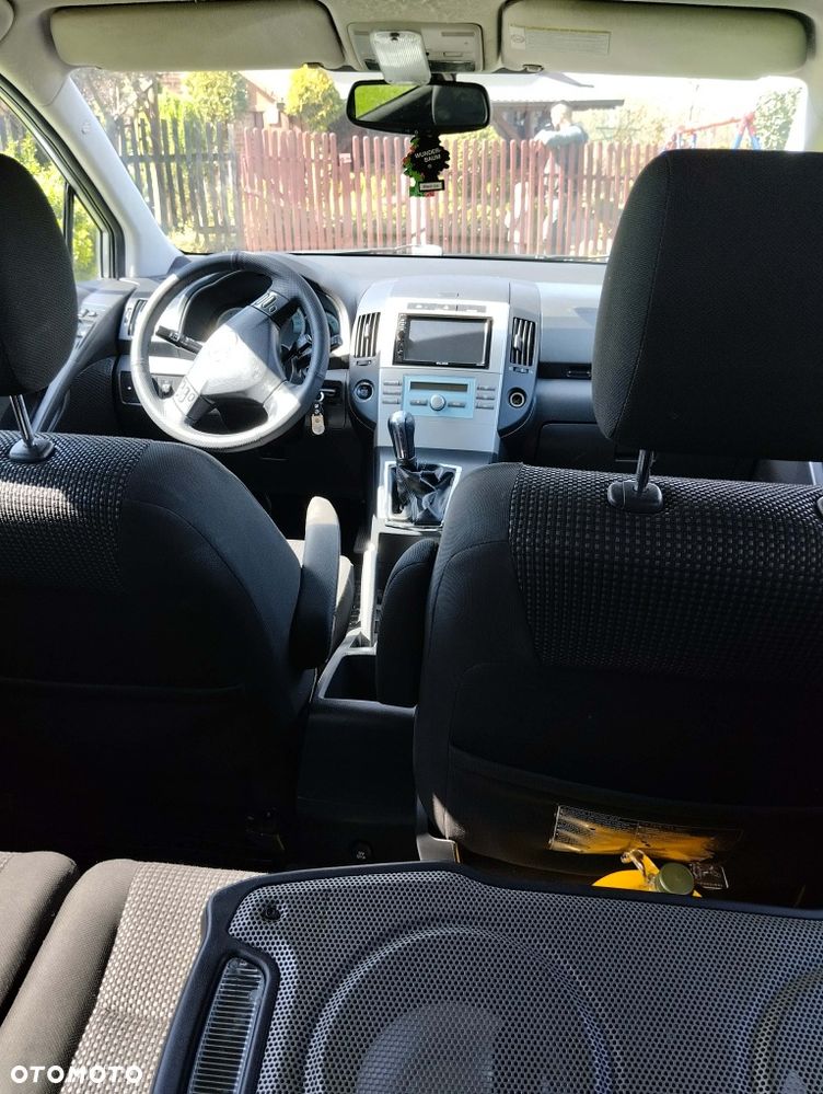 Toyota Verso - 4