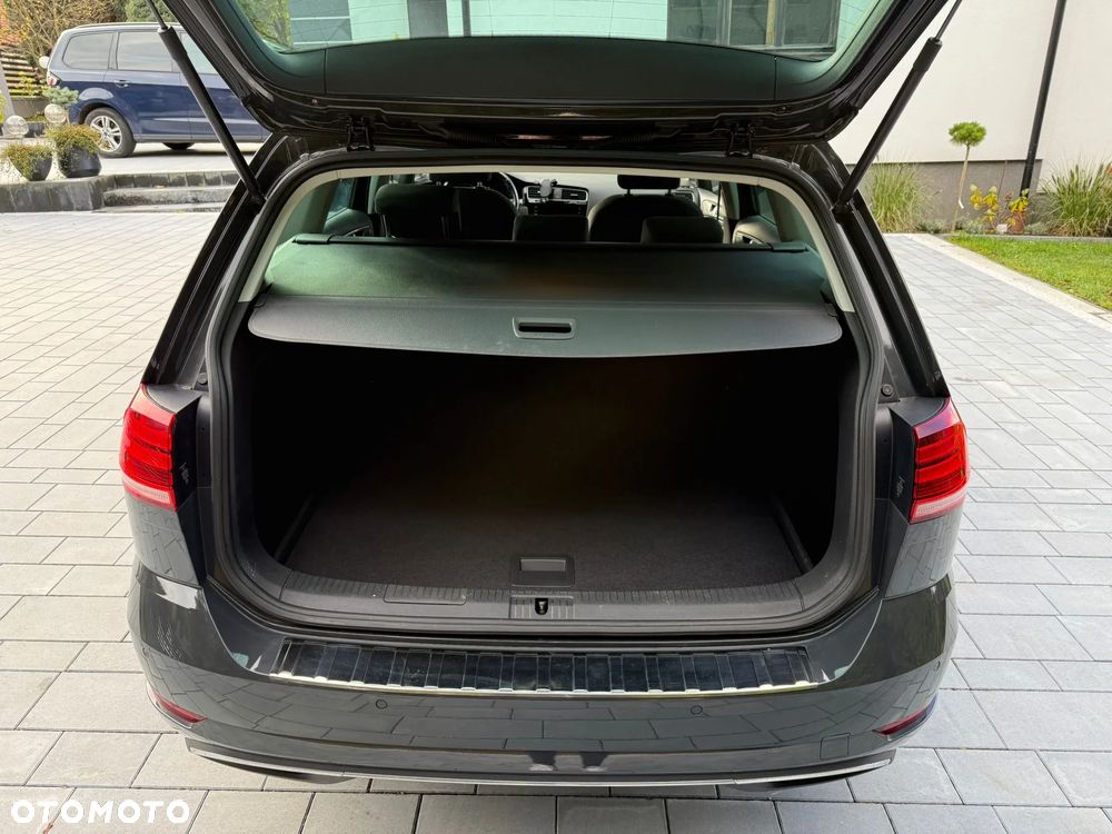 Volkswagen Golf - 16