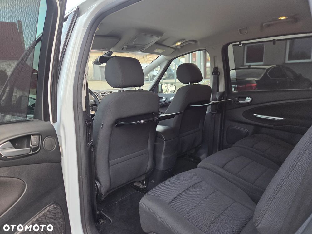 Ford S-Max 2.0 TDCi DPF Titanium X - 32