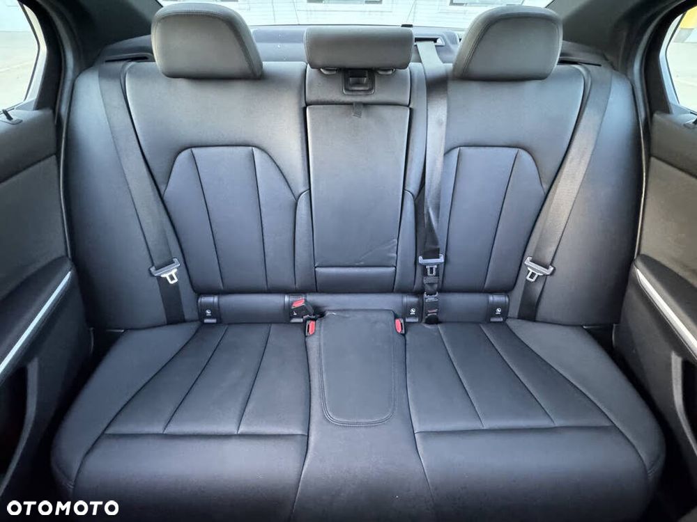BMW Seria 3 330i M Sport sport - 34