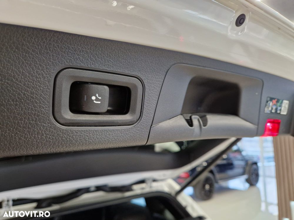 Mercedes-Benz GLA 200 d 8G-DCT AMG Line - 38