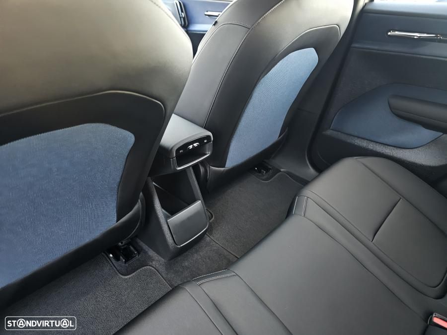 Volvo EX30 69 kWh Single Motor Extended Range Plus - 22