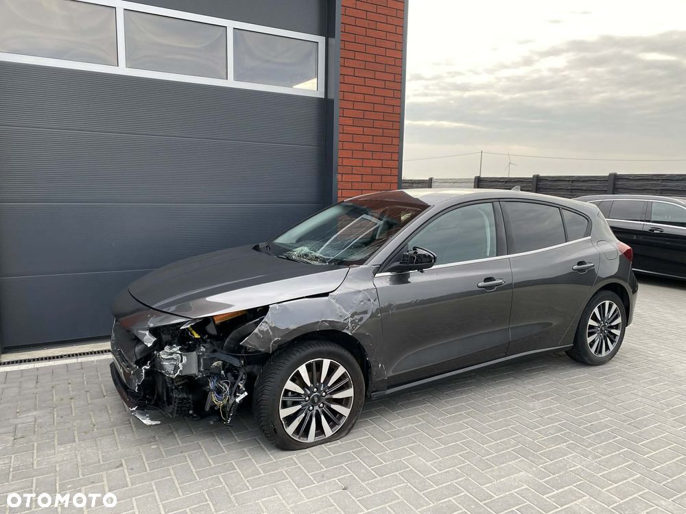 Ford Focus 1.0 EcoBoost mHEV Connected - 36