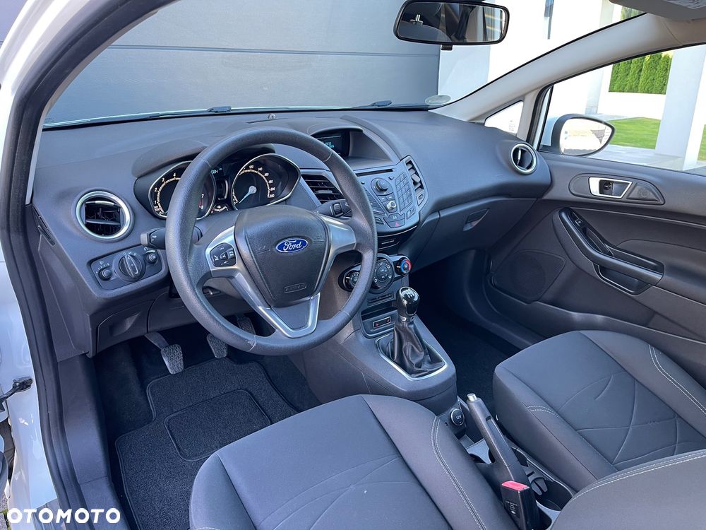 Ford Fiesta 1.25 Celebration - 24