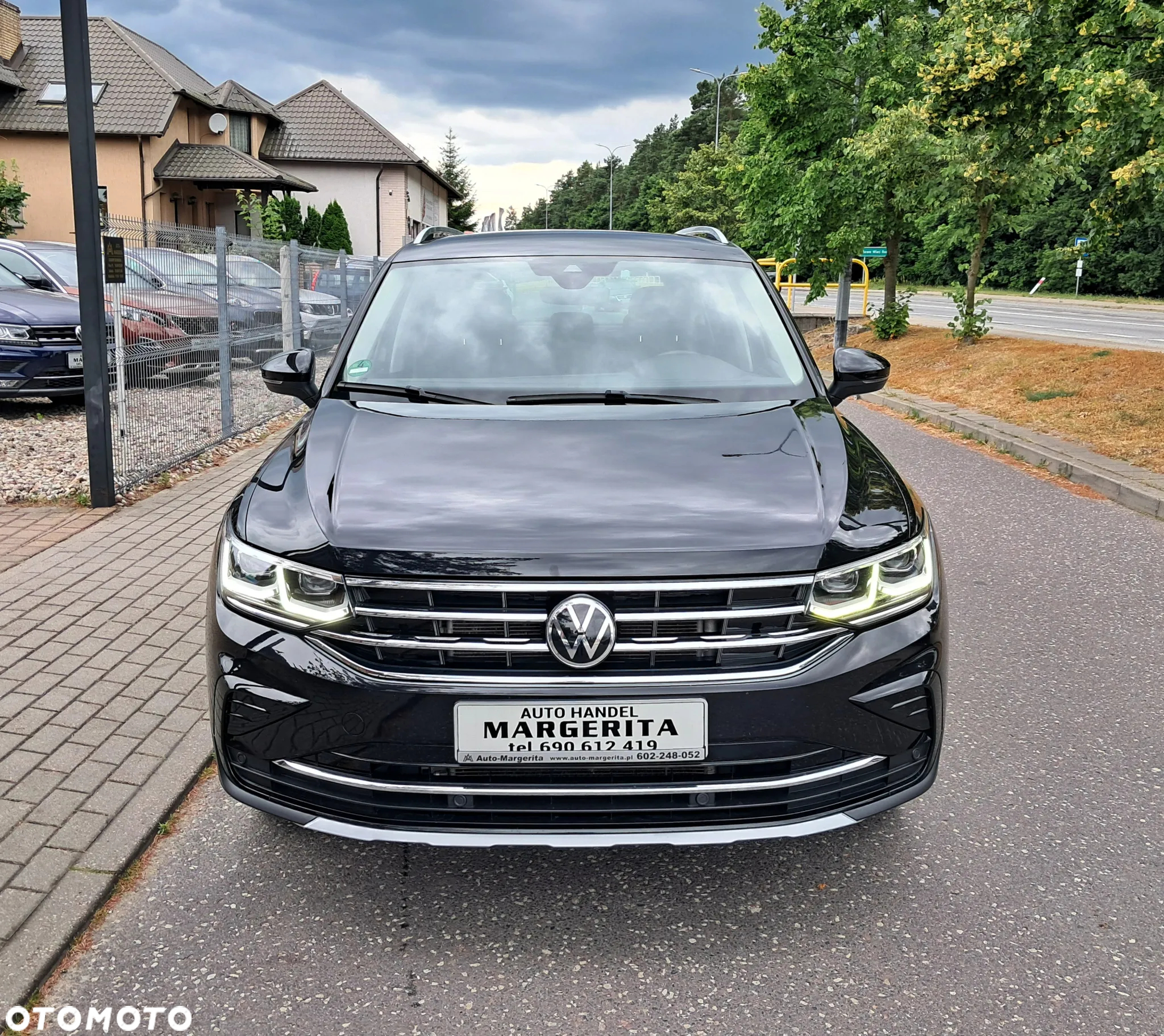 Volkswagen Tiguan 2.0 TDI SCR 4MOTION DSG Elegance - 33
