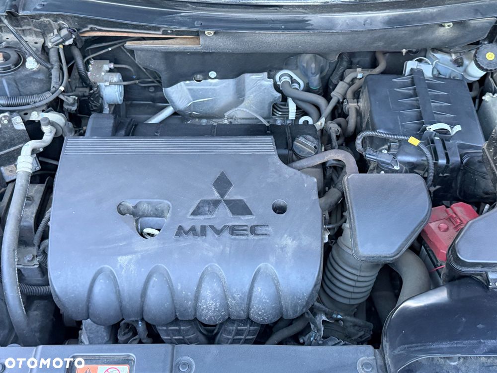 Mitsubishi Outlander 2.0 2WD Diamant - 30