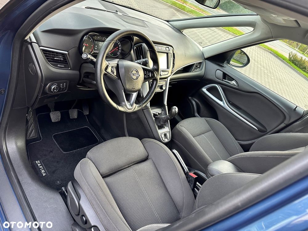Opel Zafira 2.0 D (CDTI ecoFLEX) Start/Stop Innovation - 17