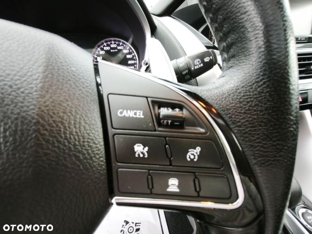 Mitsubishi Eclipse Cross - 14