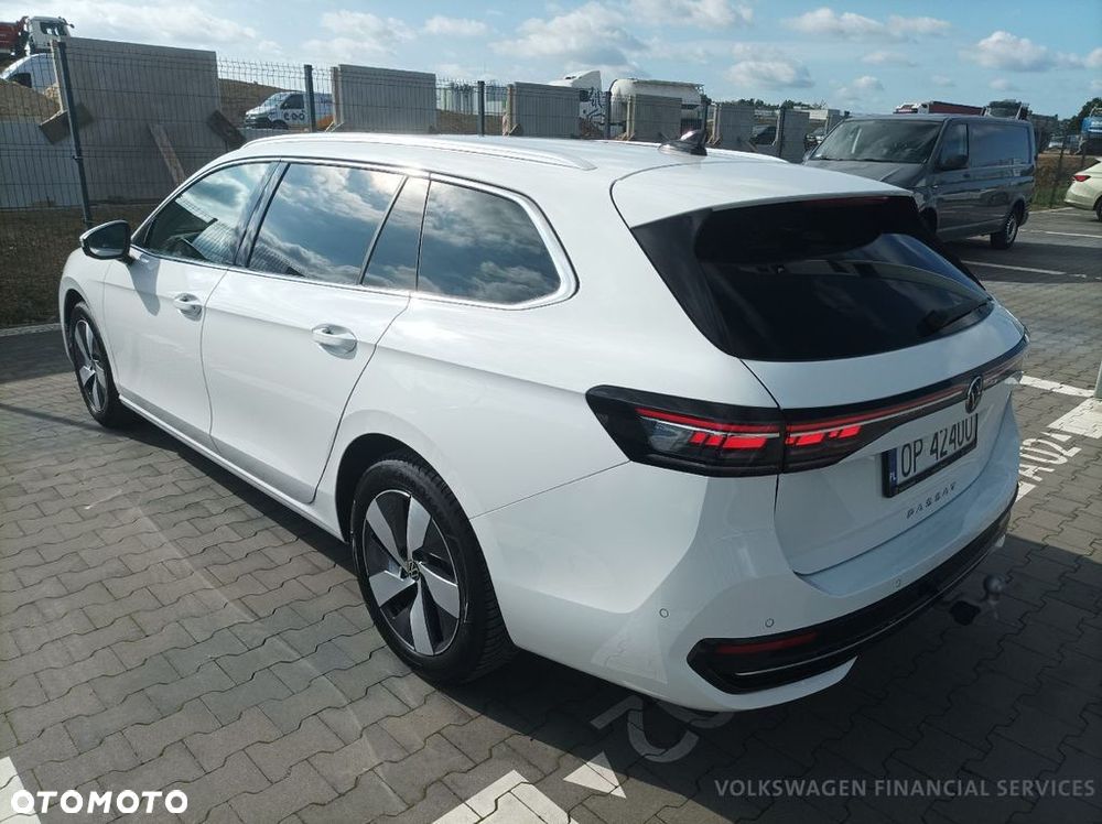 Volkswagen Passat 2.0 TDI SCR DSG Elegance - 2