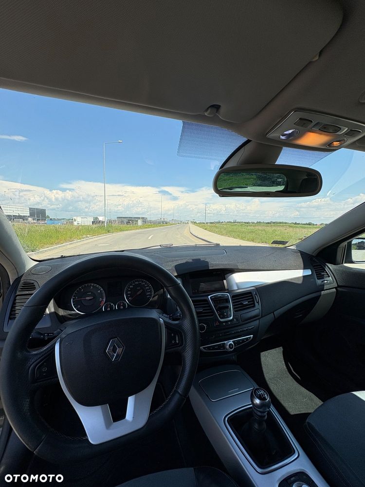 Renault Laguna 2.0 dCi GT - 14
