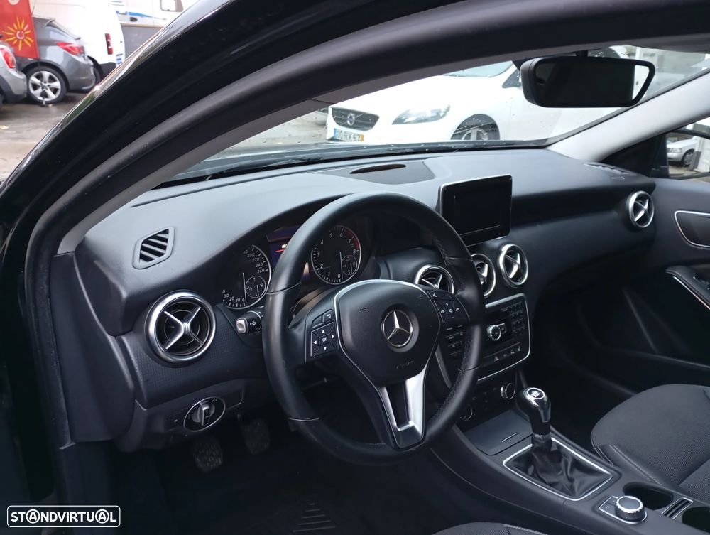 Mercedes-Benz A 180 (BlueEFFICIENCY) Urban - 5