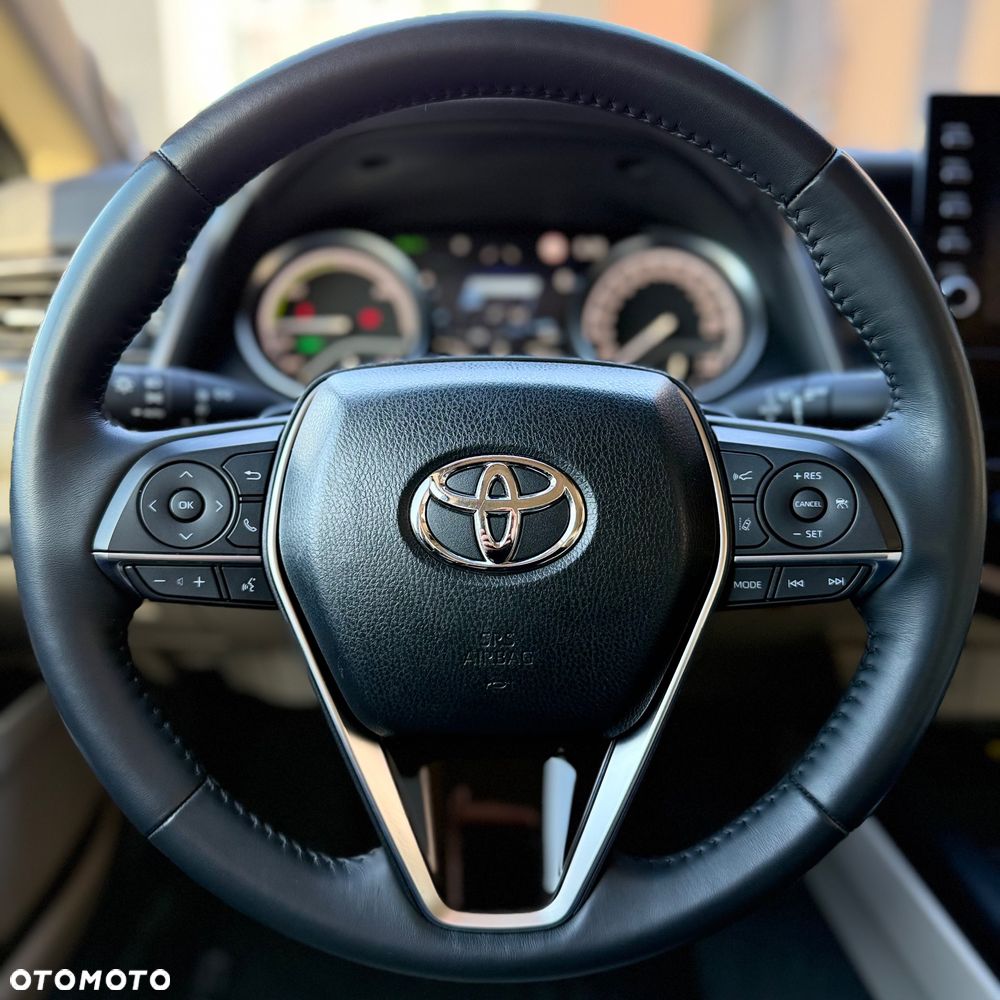 Toyota Camry 2.5 Hybrid Executive CVT - 14
