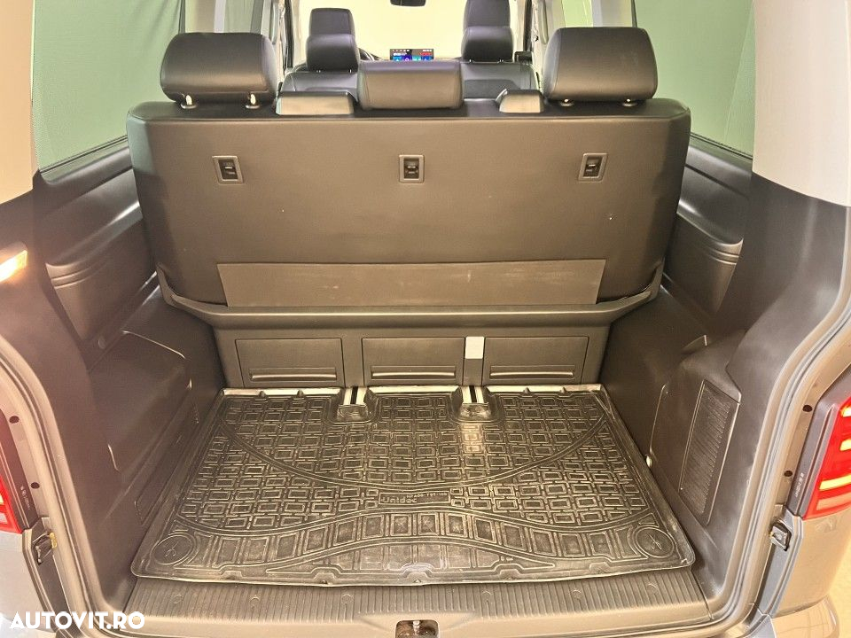 Volkswagen Multivan - 26