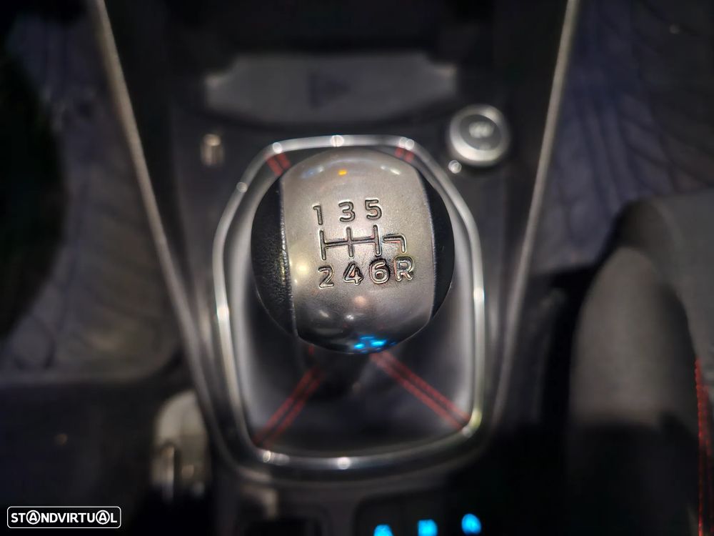 Ford Fiesta 1.0 EcoBoost ST-Line - 14