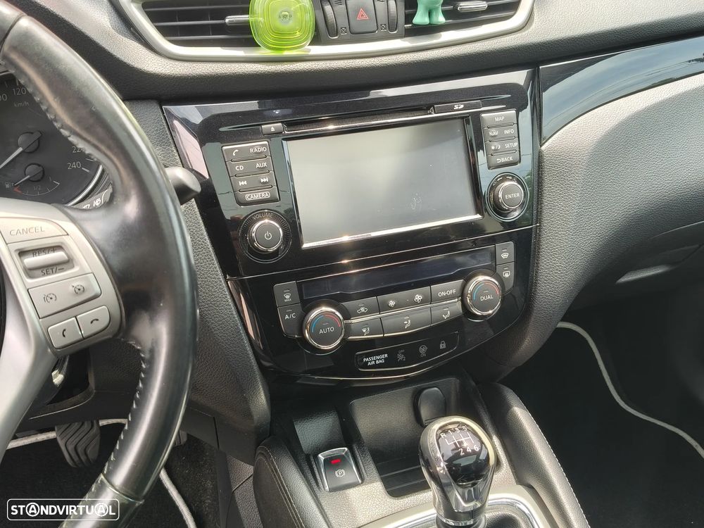 Nissan Qashqai 1.6 dCi TEKNA+ - 5