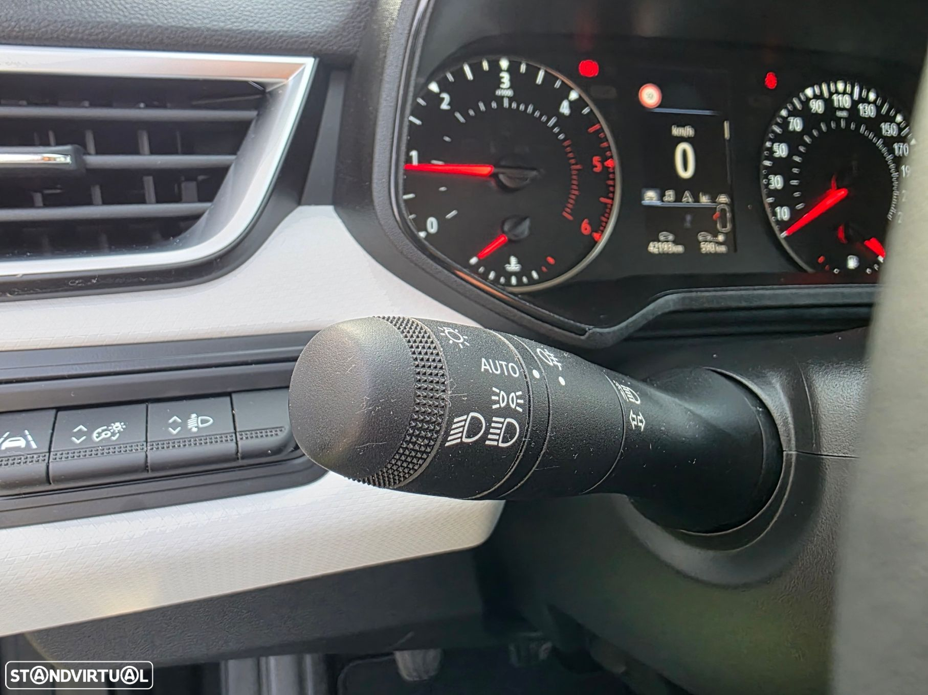 Renault Clio 1.5 Blue dCi Evolution - 17