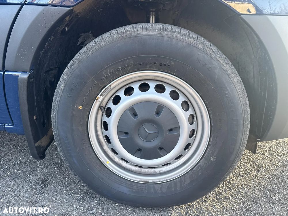 Mercedes-Benz Sprinter - 16