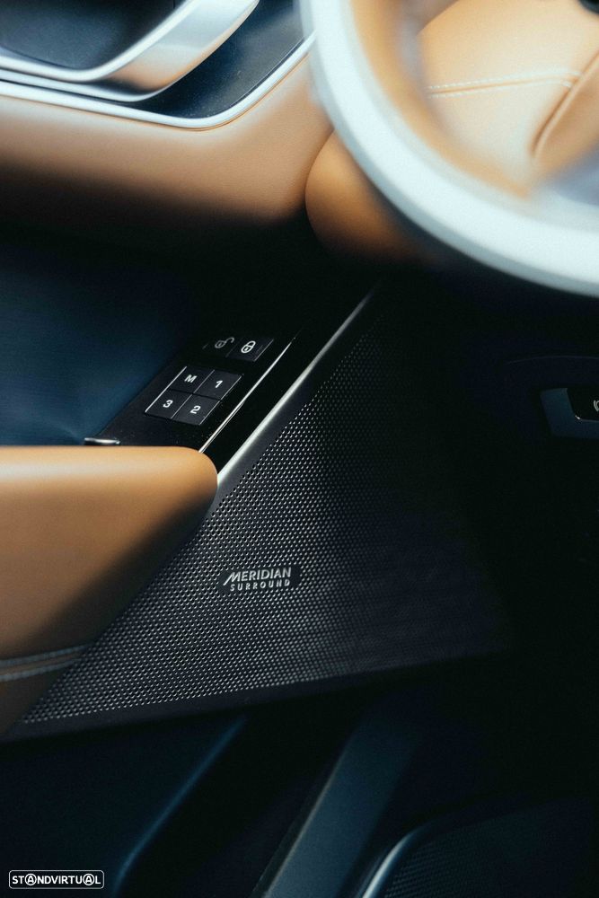 Land Rover Range Rover Velar 3.0 D R-Dynamic SE - 20