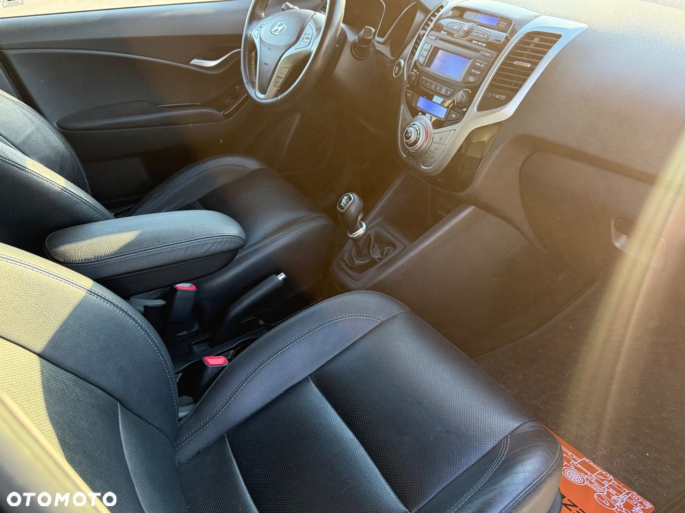 Hyundai ix20 - 21